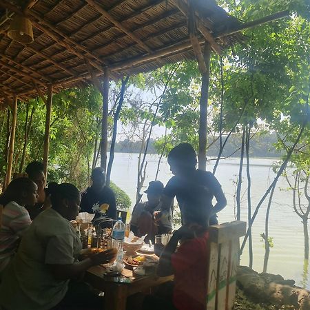 Holiday Cottage By The River, アルーシャ エクステリア 写真