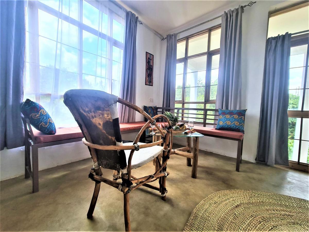 Holiday Cottage By The River, アルーシャ エクステリア 写真