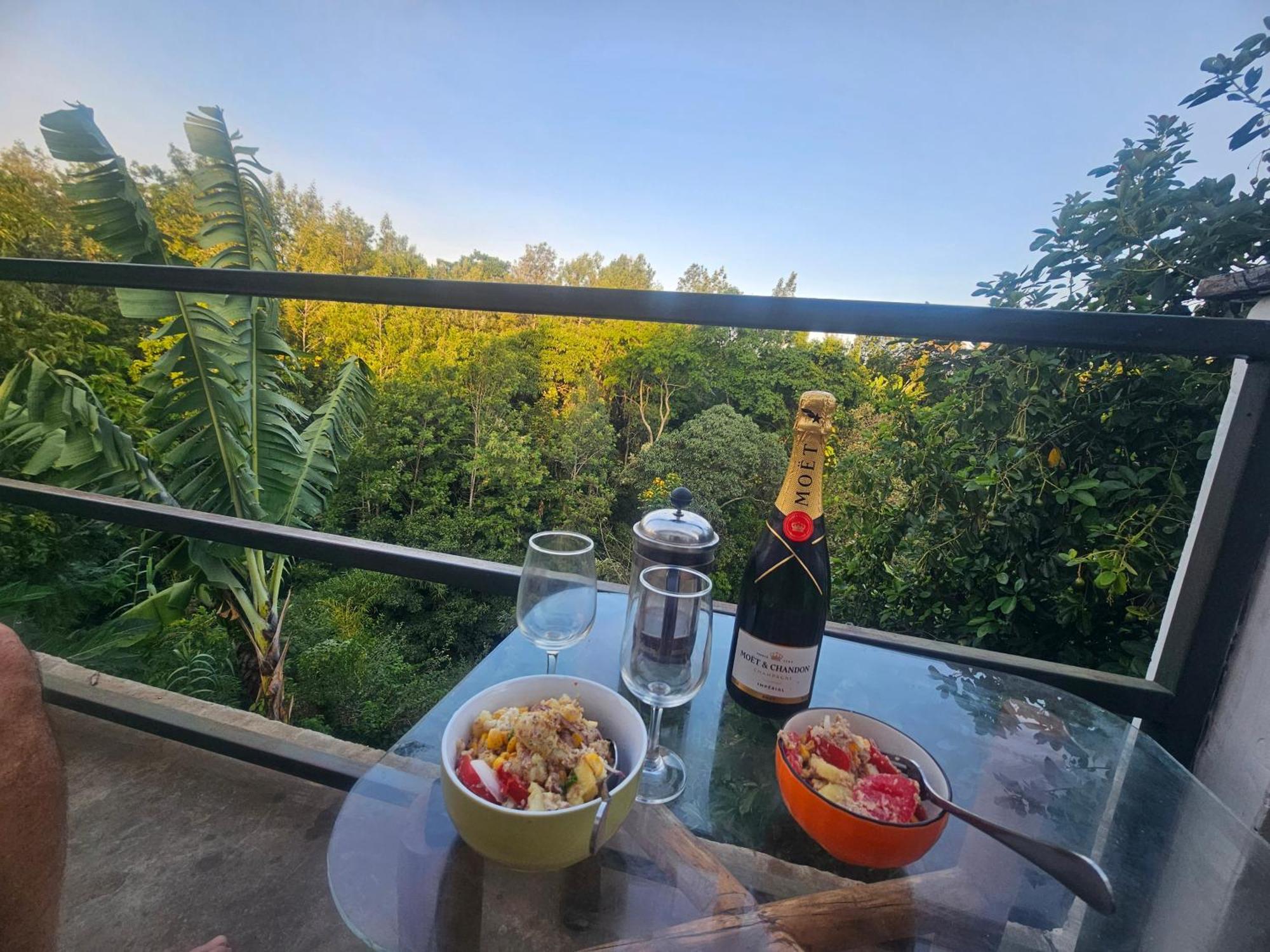 Holiday Cottage By The River, アルーシャ エクステリア 写真